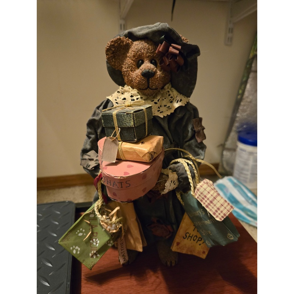 Boyds Bears Bearwear Resin Figurine Born to Shop Bearbury Department Store Large